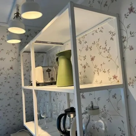 BoLA Ferienwohnung Hamburg Nr 29 Shabby für 2 Personen, Parkplatz-2
